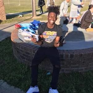 Meet your Posher, Jamari